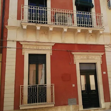 Casa * Avola