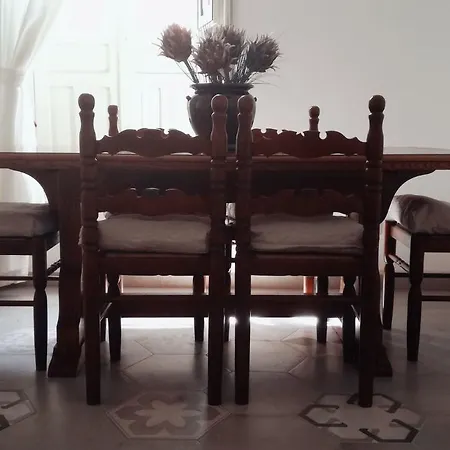 Casa Avola